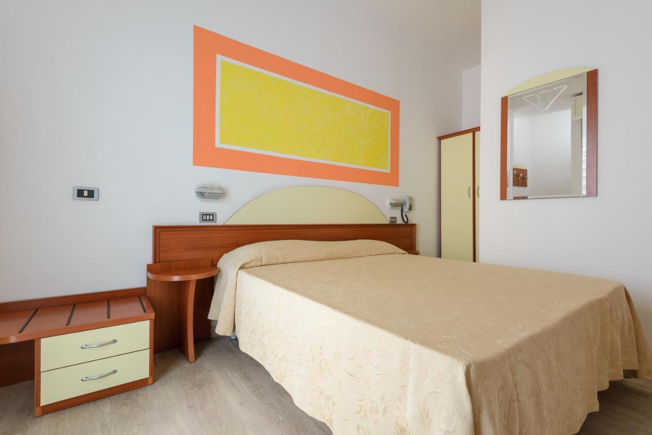 קאטוליקה Hotel Clipper מראה חיצוני תמונה